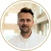 Data Platform: Your Springboard to Digital Superpowers 2 Jo Wesche Fossheim