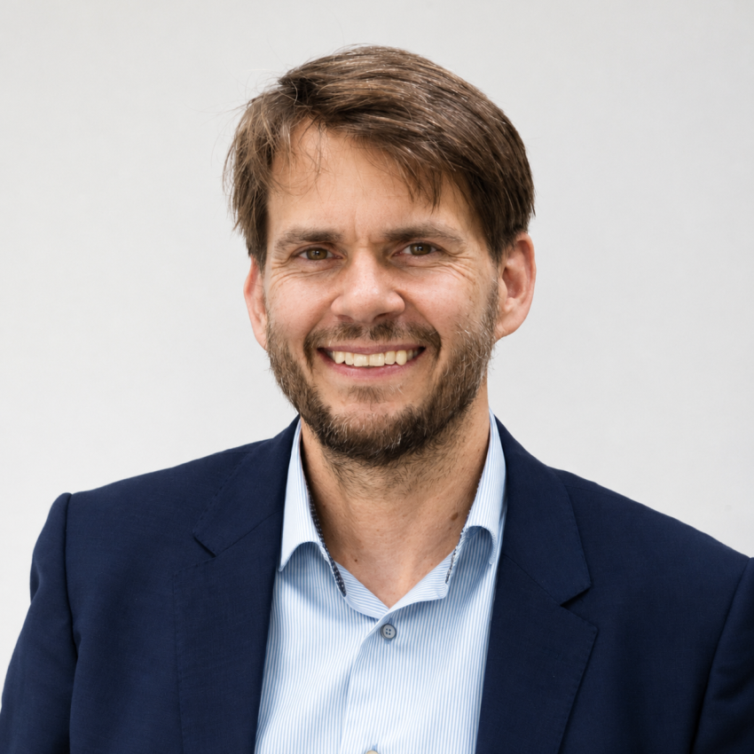Bent Hammer CFO